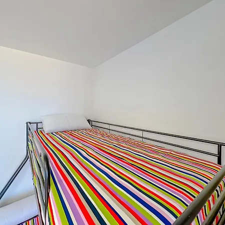 Large With Pool & Mountain Views Massanet De La Selva